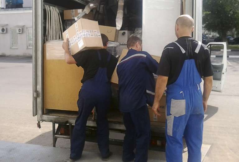 Заказ грузового автомобиля для отправки мебели : Коробки, мебель, быт. Техника из Томска в Краснодар