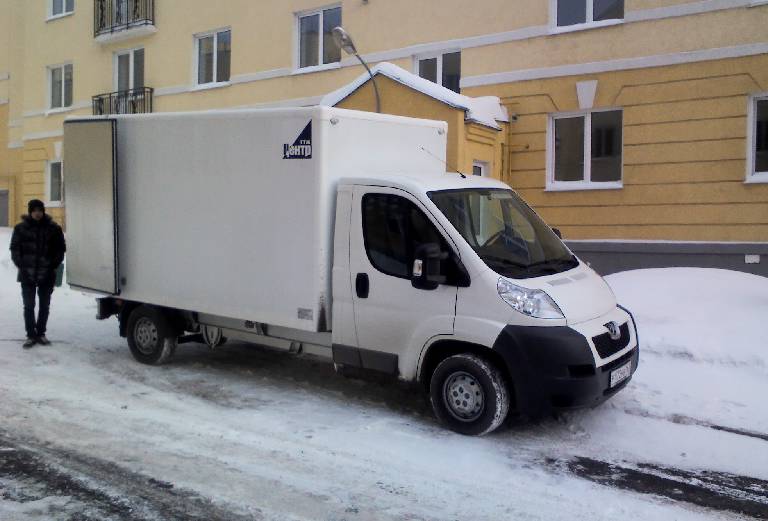 Перевозка комплекта зимних колеса лежа из Москва в Батырева
